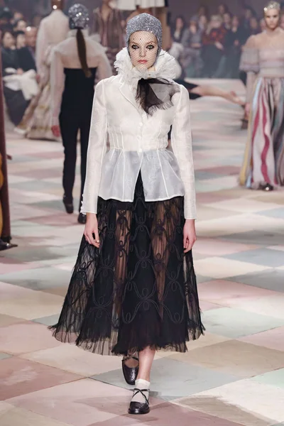 Look 42